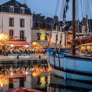 Appartement Exceptionnel Tres Beau T2 Sur Le Port De St Goustan- Vue Sur Le Port!, Auray